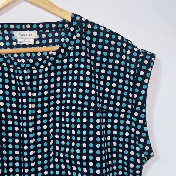 Van Heusen Polkadot Button Down Blouse women’s size large - Picture 3 of 6